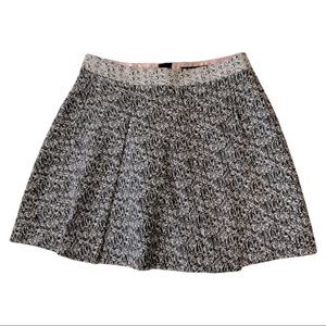 Banana Republic tweed black and white a-line miniskirt Size 4